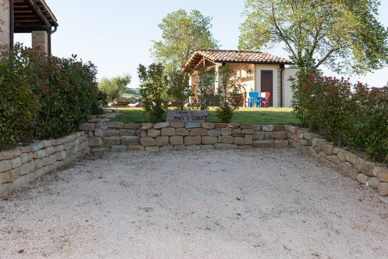 Casa Pace E Gioia Villa Tolentino Exterior photo